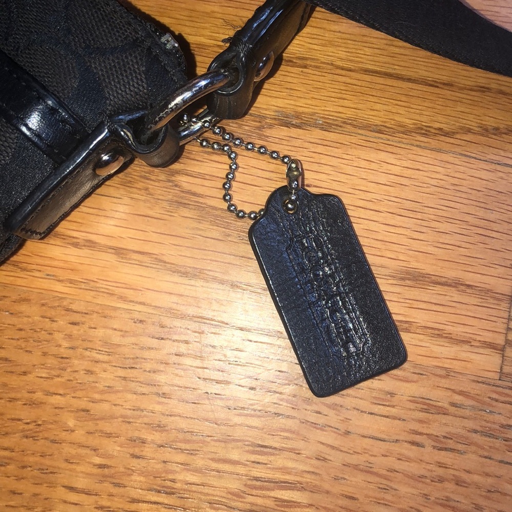 Coach purse - Picture 2 of 3